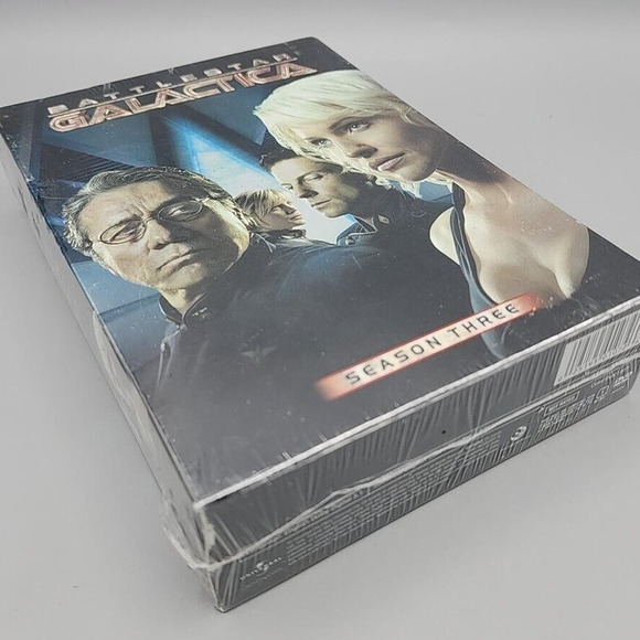 Battlestar Galactica Season Three DVD Set Sci Fi Factory Sealed New - Picture 5 of 7